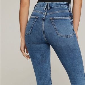 Good American good waist crop Jean 26 in inseam color blue 633